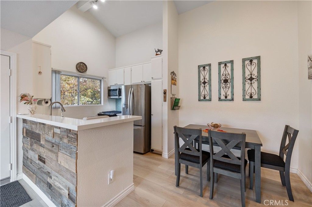 24474 Valle Del Oro, Unit 201, Newhall, CA 91321 Main Photo