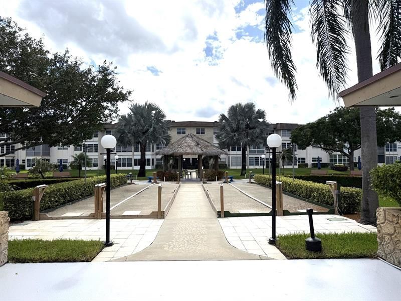 3405 NW 48th Avenue, Unit 401, Lauderdale Lakes, FL 33319 Photo