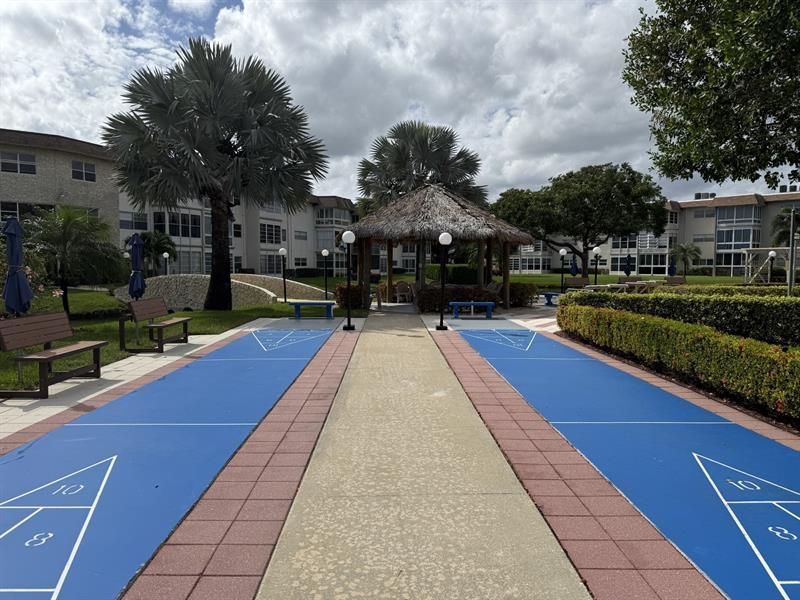 3405 NW 48th Avenue, Unit 401, Lauderdale Lakes, FL 33319 Photo