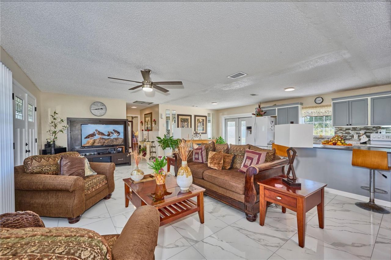 2471 Park Avenue, Indian Lake Estates, FL 33855 Photo