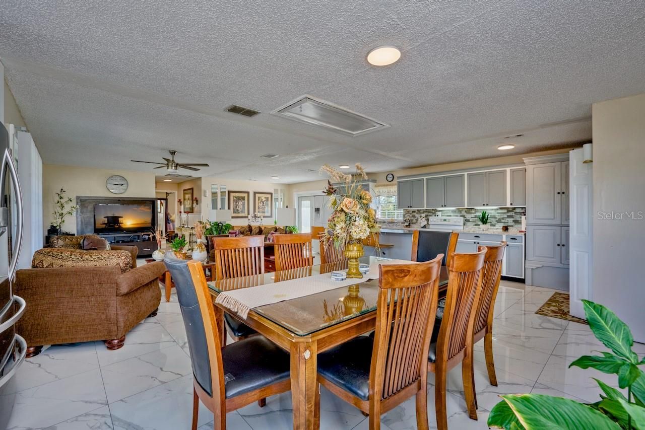 2471 Park Avenue, Indian Lake Estates, FL 33855 Photo