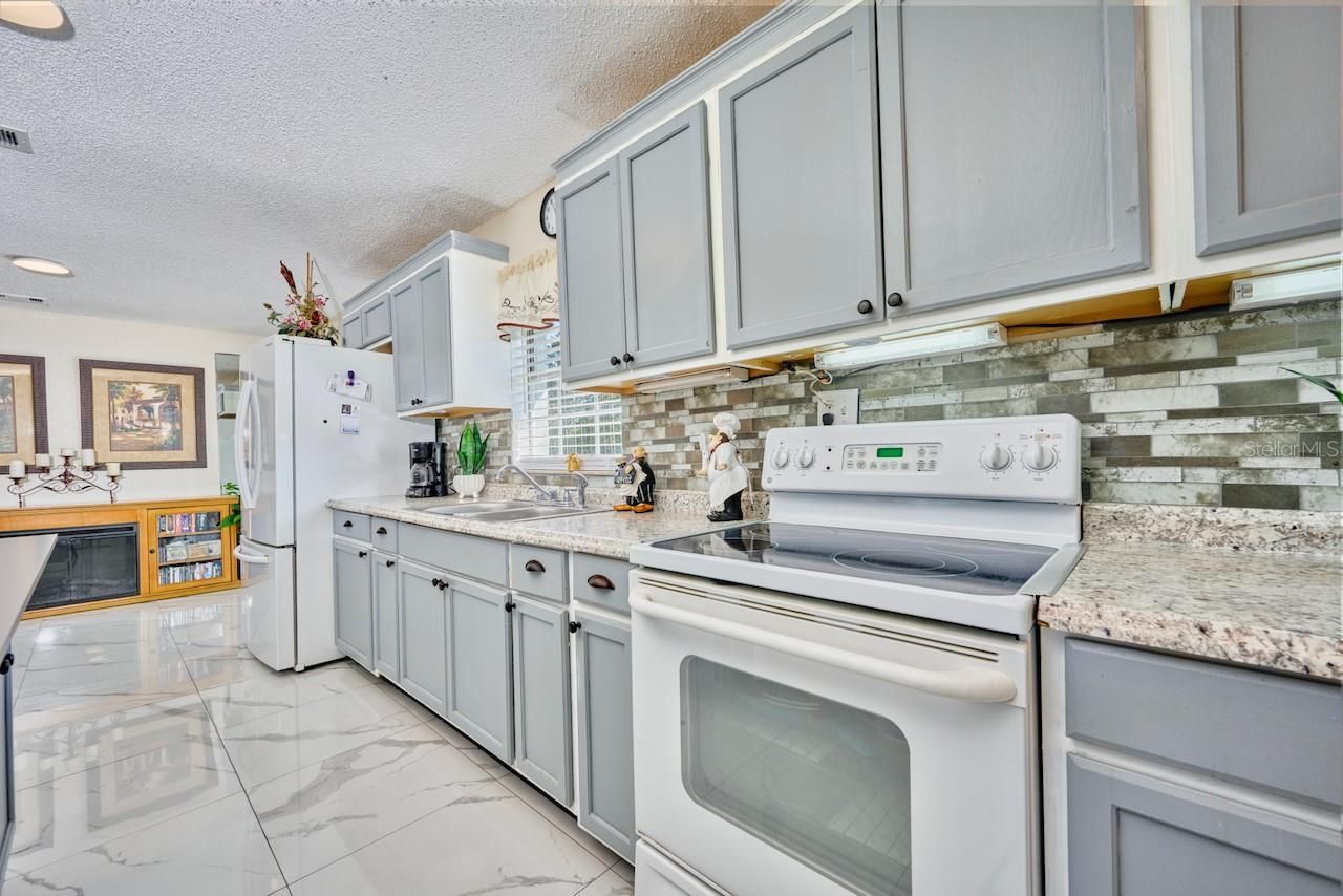 2471 Park Avenue, Indian Lake Estates, FL 33855 Photo
