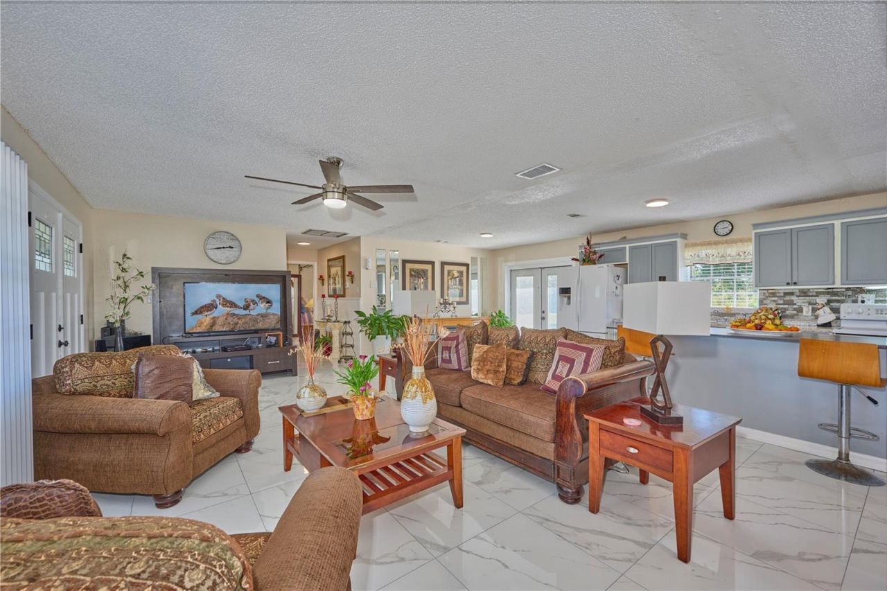 2471 Park Avenue, Indian Lake Estates, FL 33855 Photo