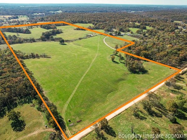 Fielding Road, Gravette, AR 72736