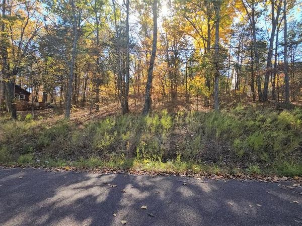 2100 Heather Drive, Lake Sherwood, MO 63357