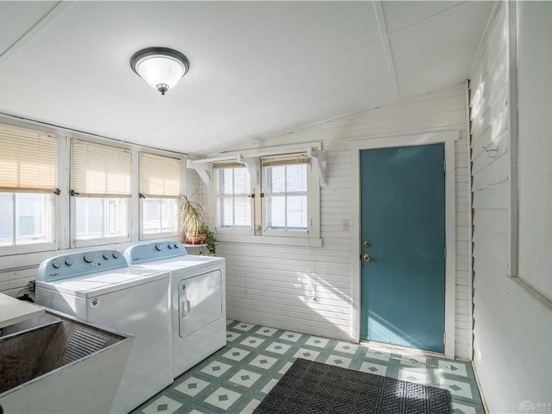 105 W Market Street, West Milton, OH 45383 Photo 17