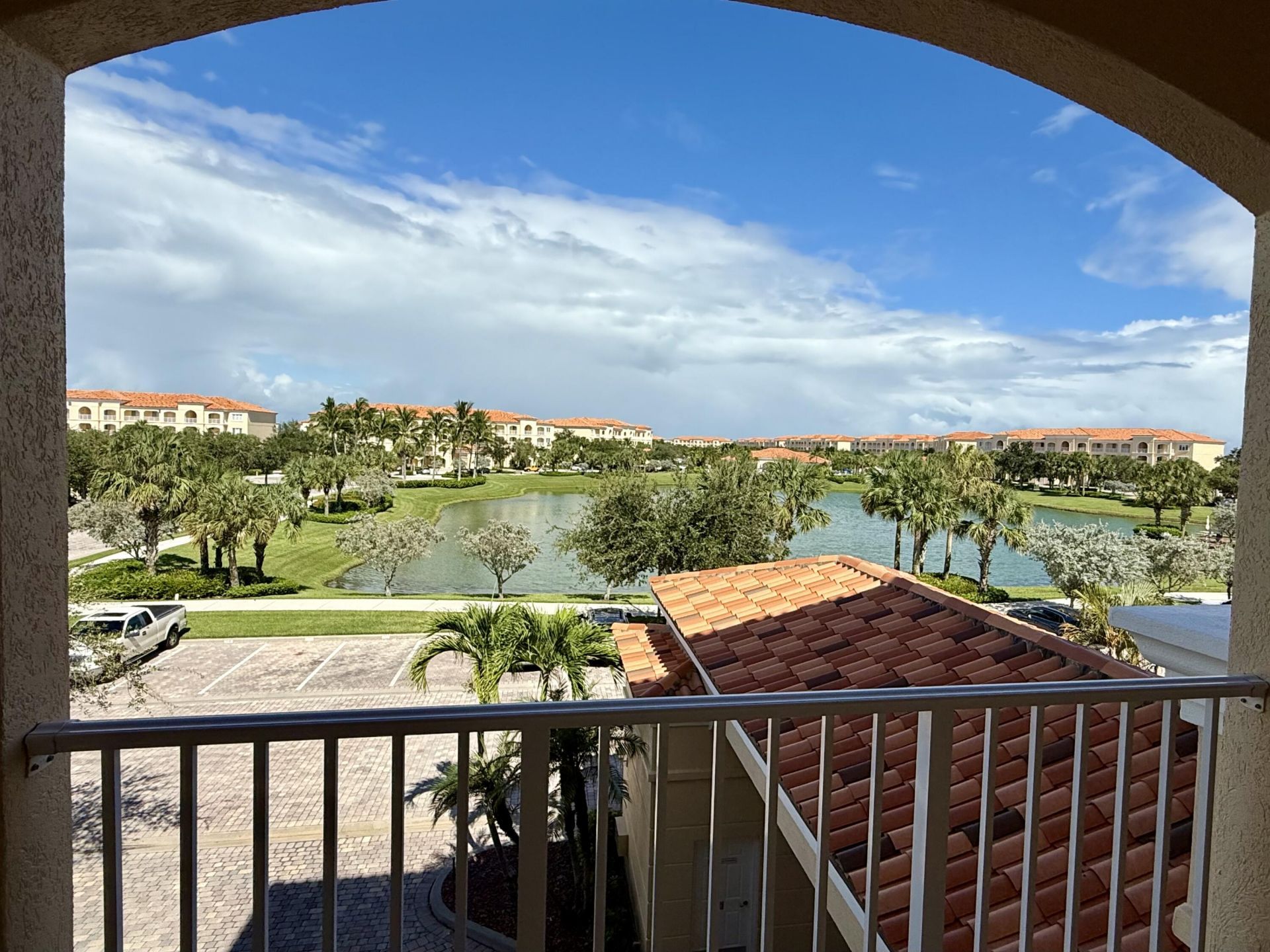 33 Harbour Isle Drive W, Unit 304, Fort Pierce, FL 34949 Photo