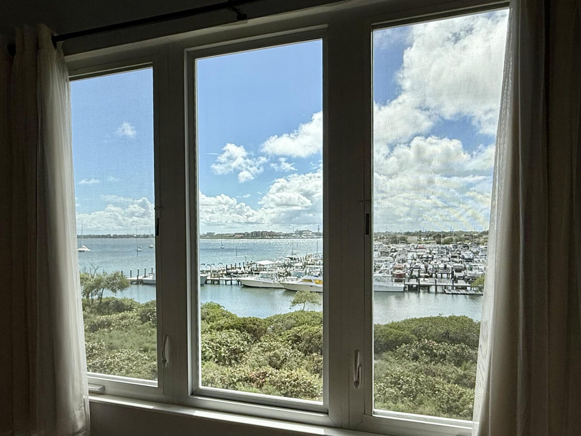 33 Harbour Isle Drive W, Unit 304, Fort Pierce, FL 34949 Photo