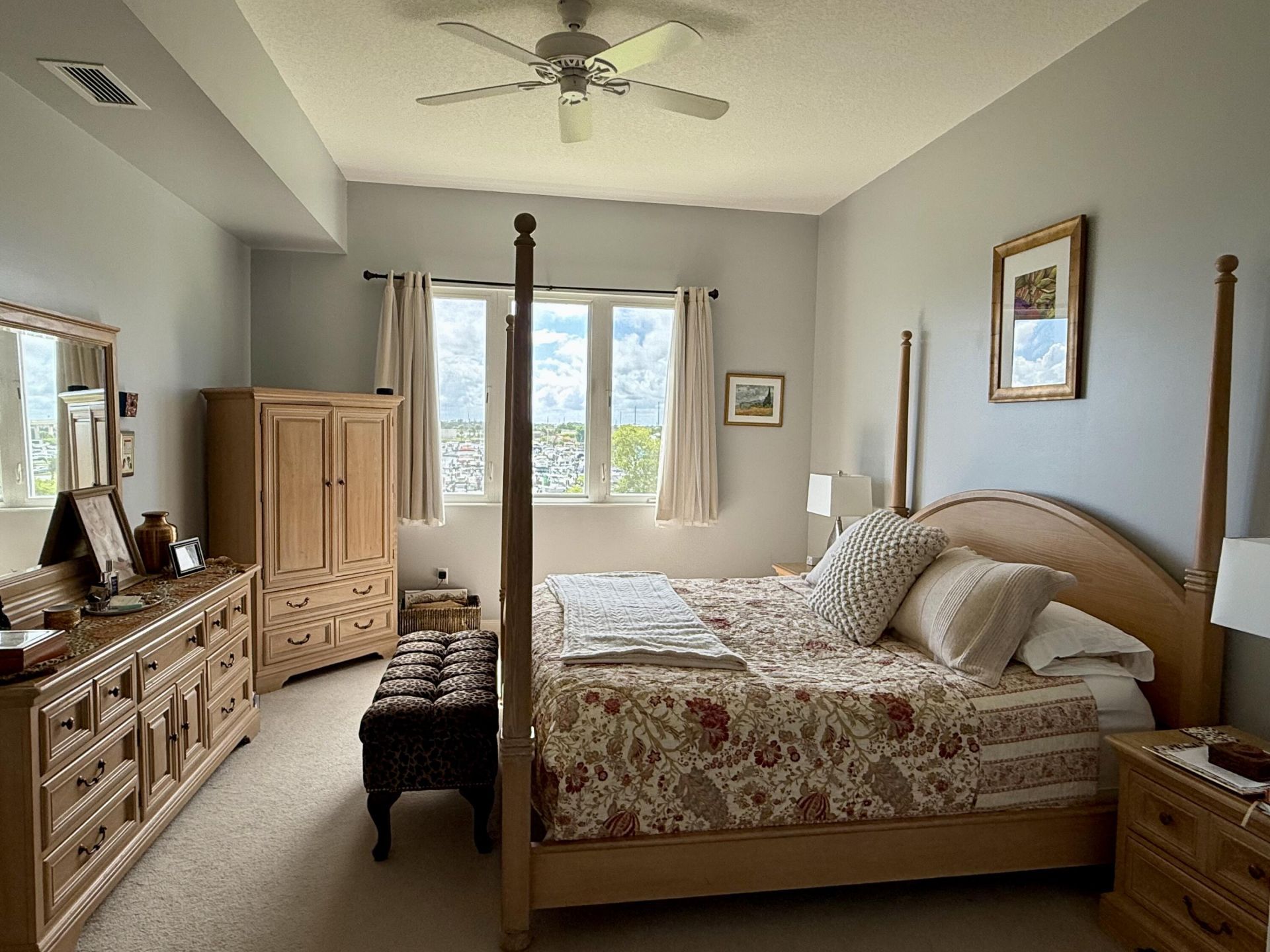 33 Harbour Isle Drive W, Unit 304, Fort Pierce, FL 34949 Photo