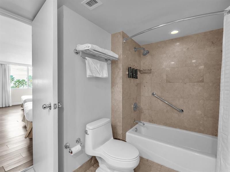 2670 E Sunrise Boulevard, Unit 334, Fort Lauderdale, FL 33304 Photo