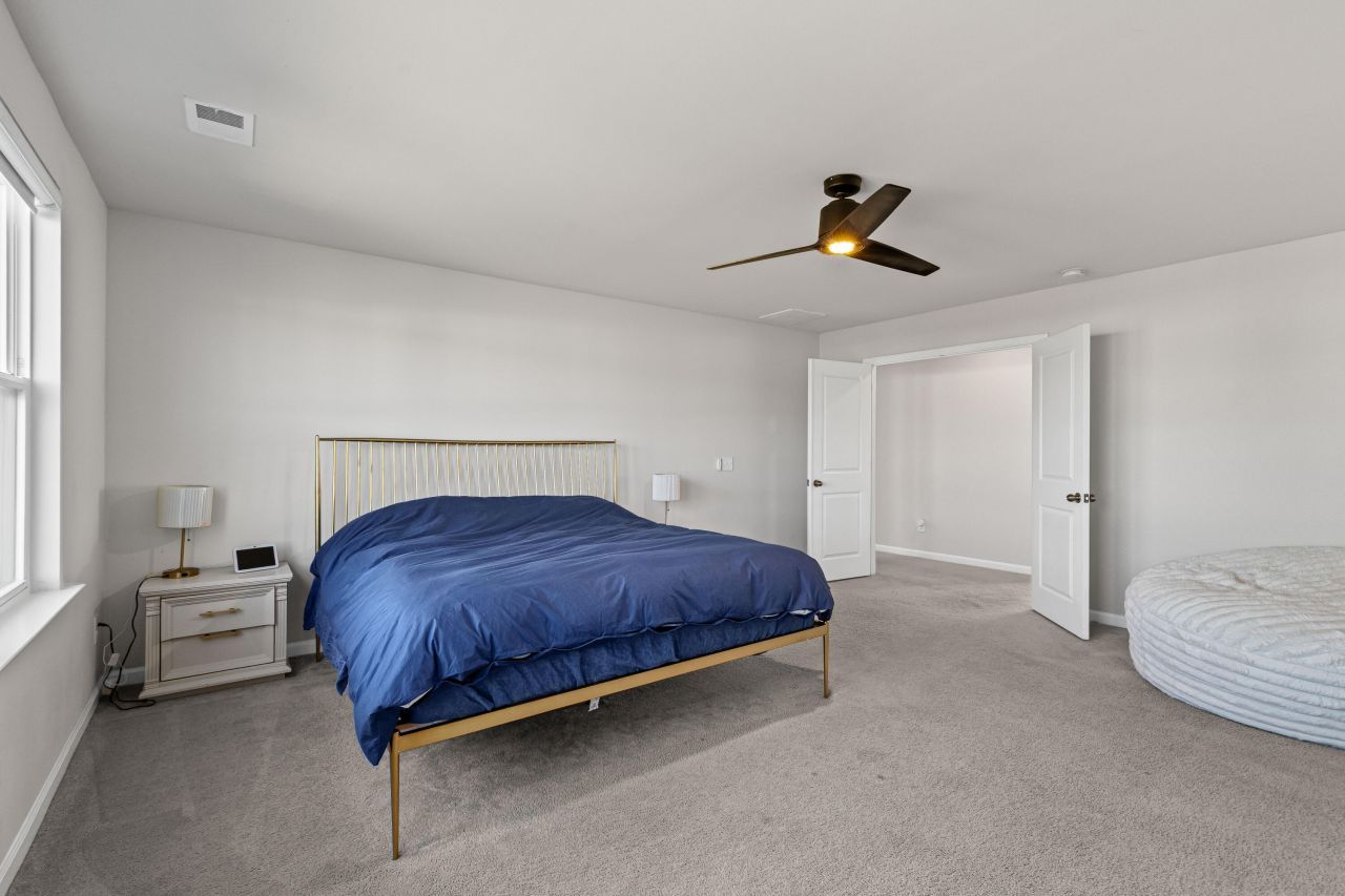 202 Honey Horn Drive Photo 18