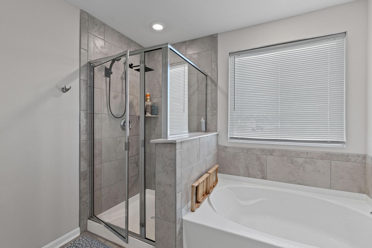 202 Honey Horn Drive Photo 21