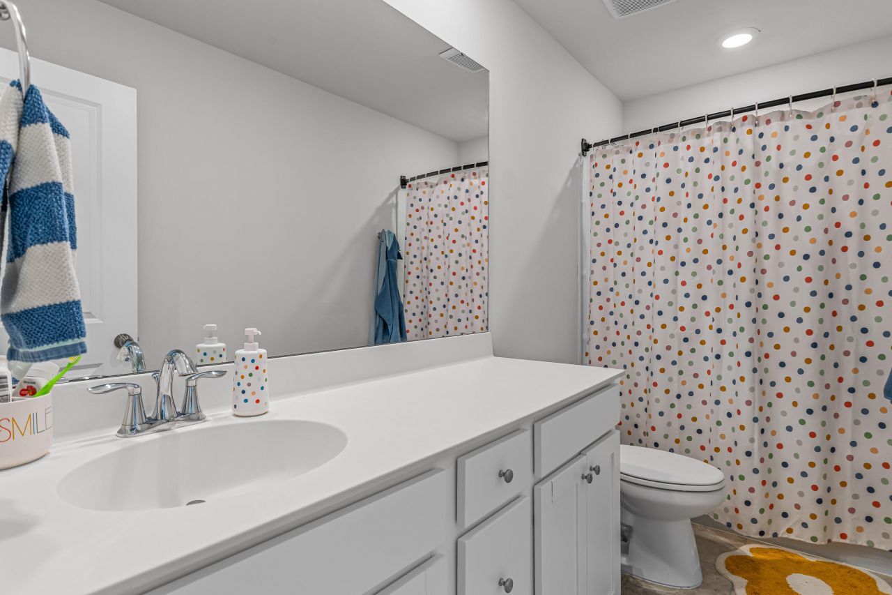 202 Honey Horn Drive Photo 24