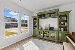 202 Honey Horn Drive photo 4