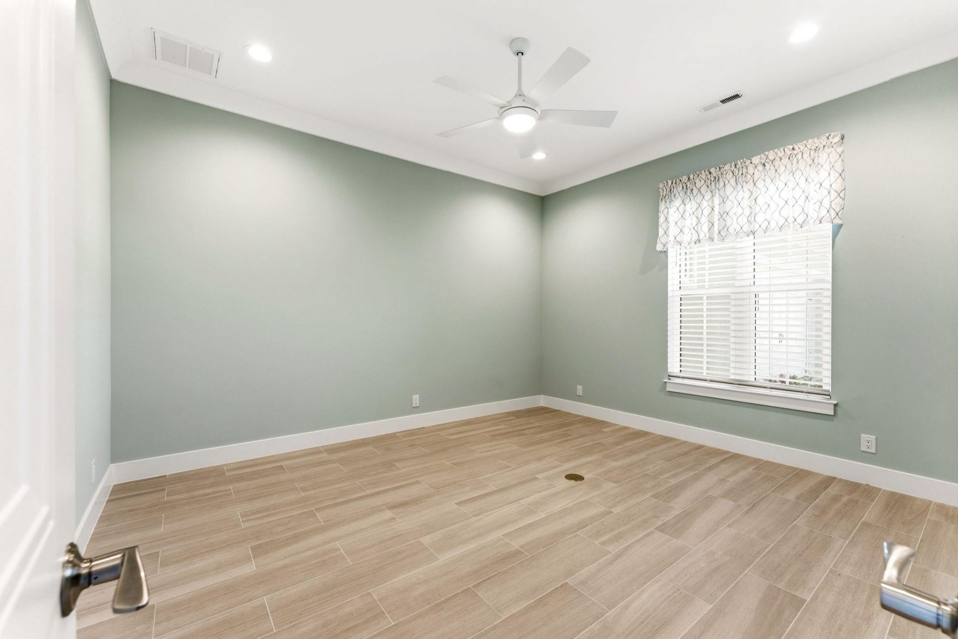2053 Teramo Dr. Photo 13