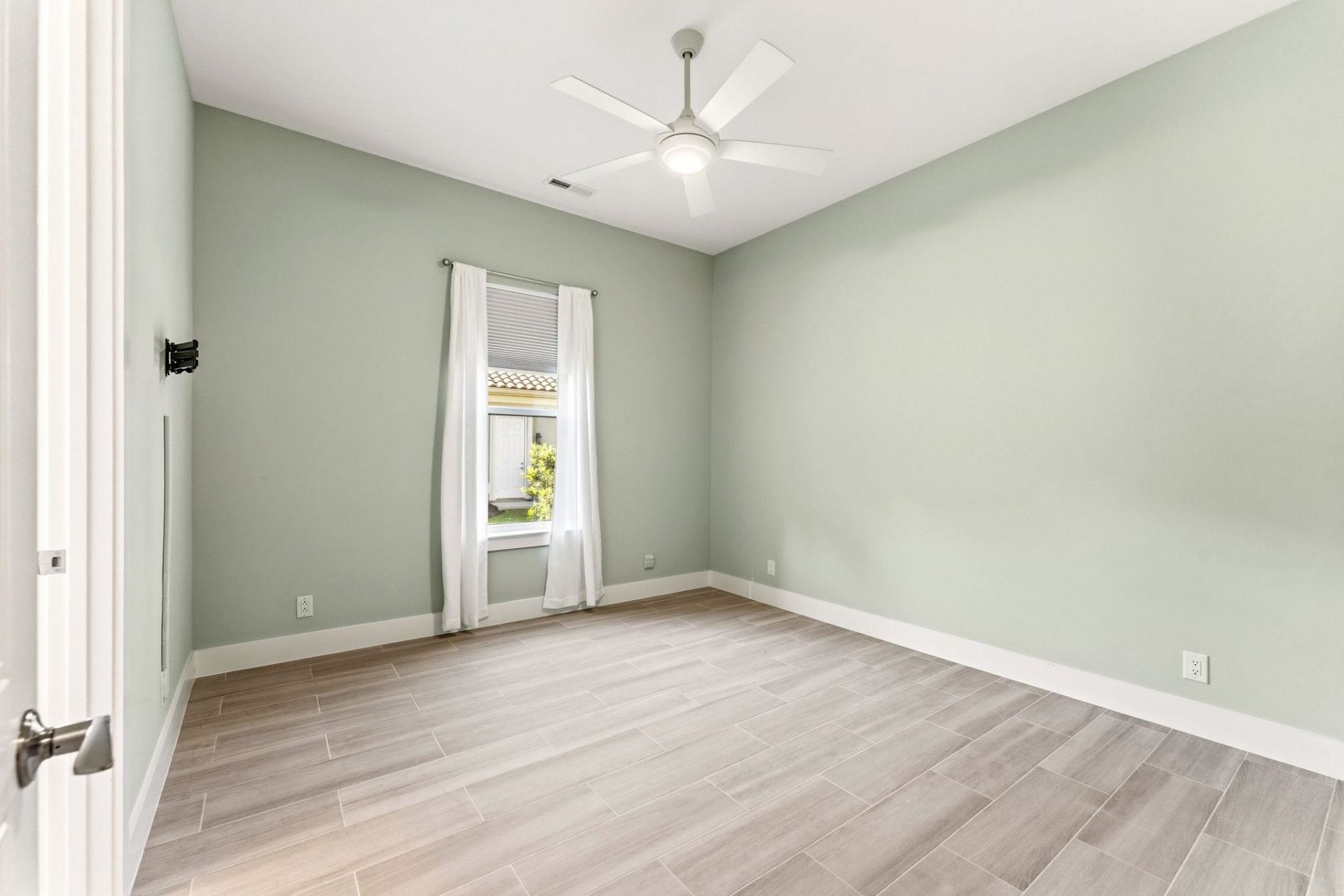2053 Teramo Dr. Photo 18