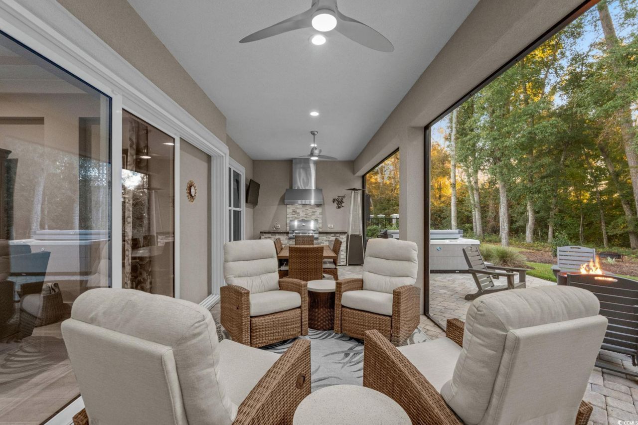 2053 Teramo Dr. Photo 24