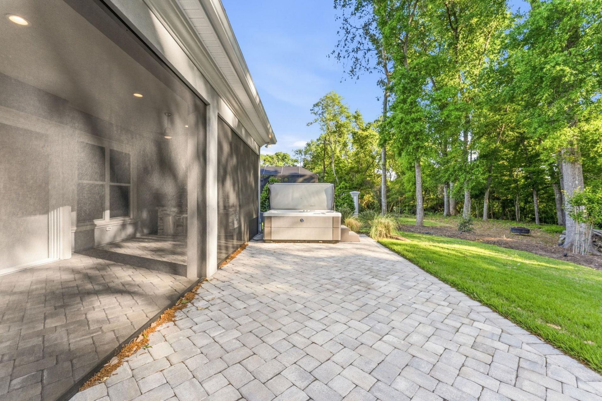 2053 Teramo Dr. Photo 29