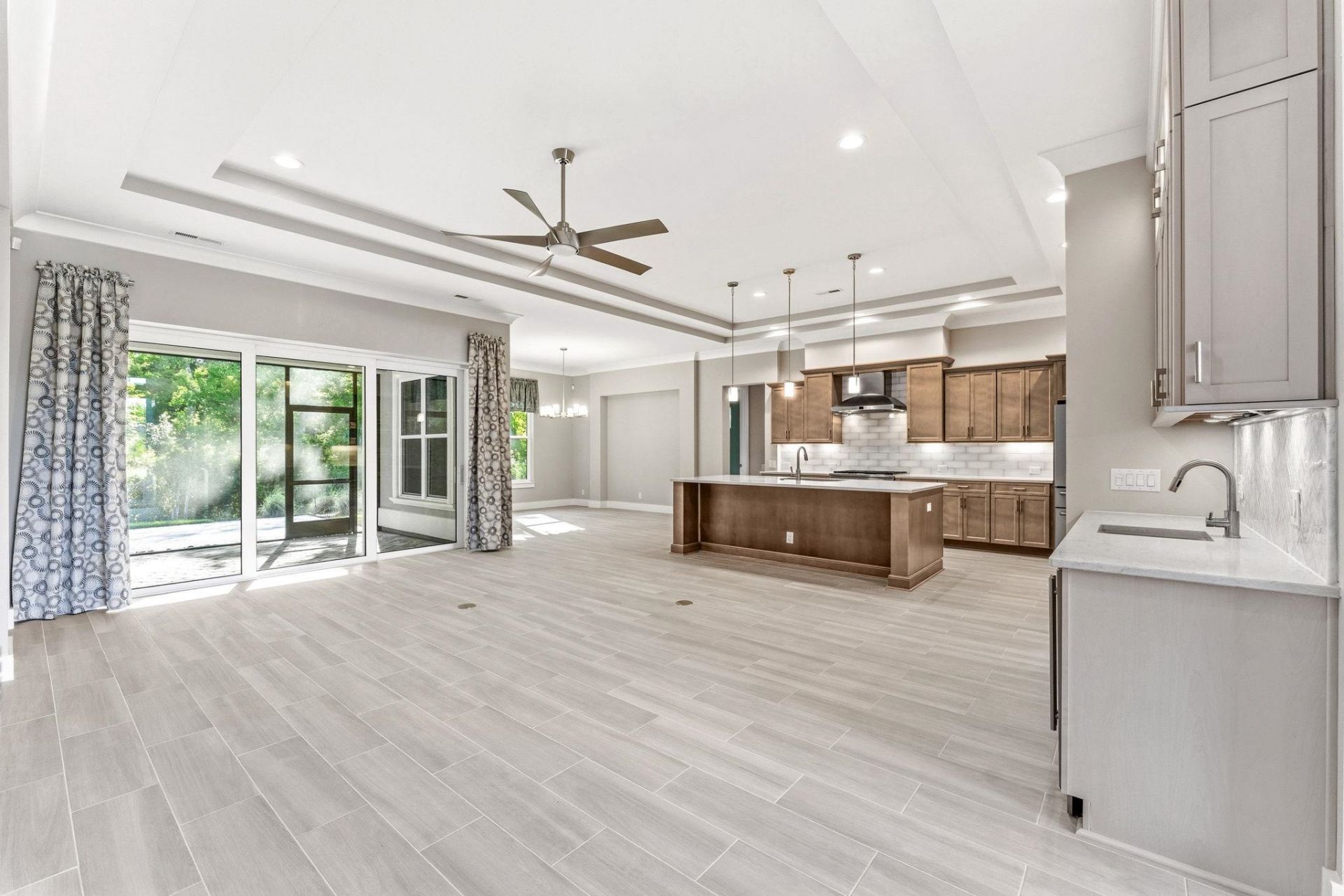 2053 Teramo Dr. Photo 4