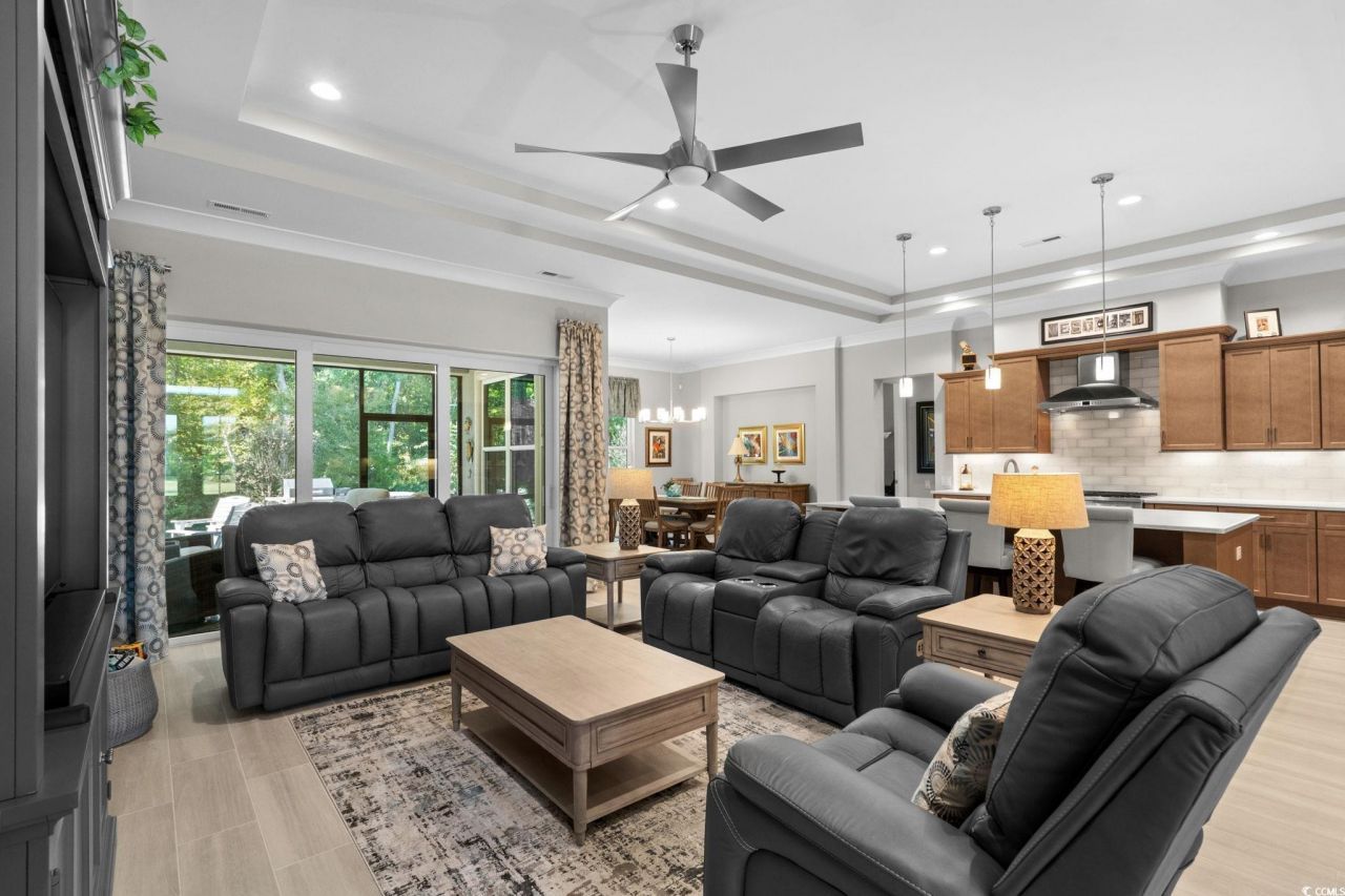 2053 Teramo Dr. Photo 5