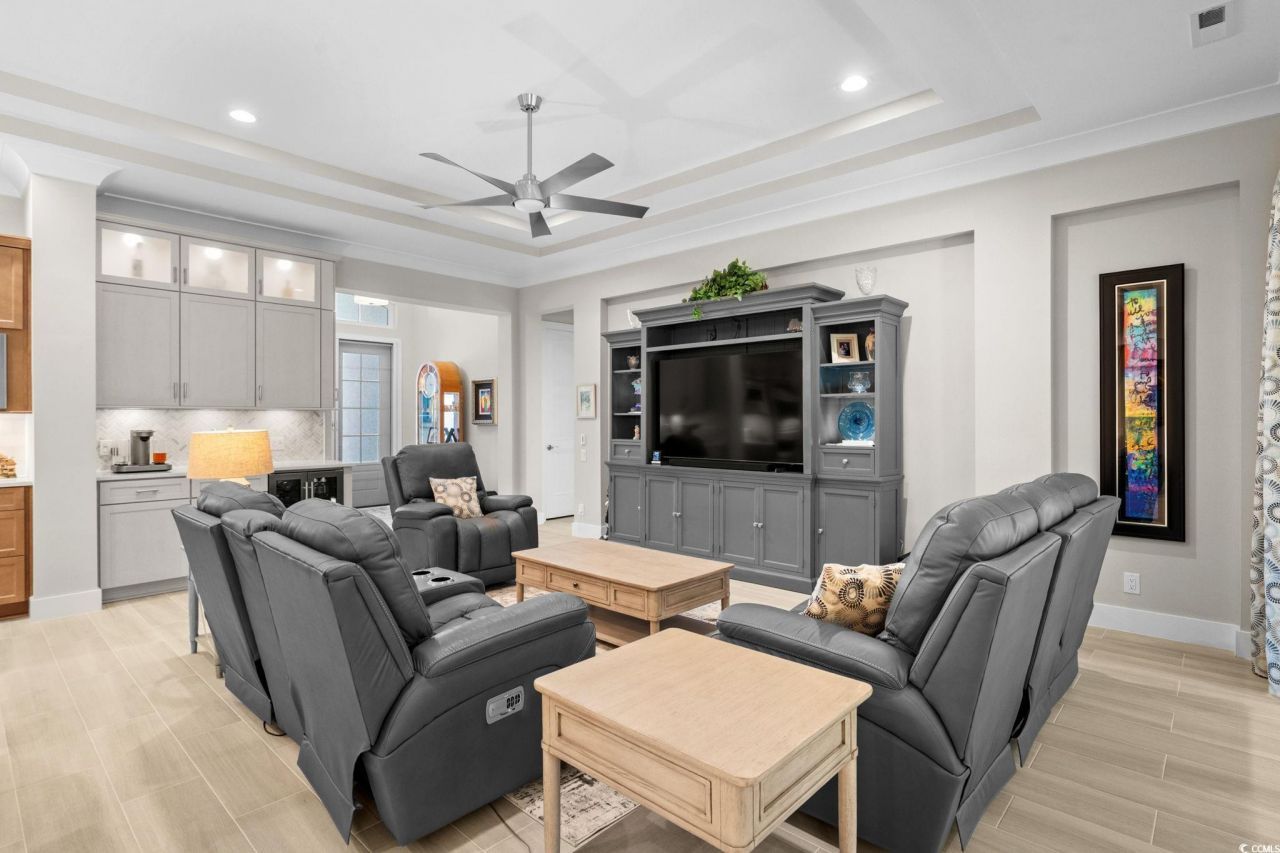 2053 Teramo Dr. Photo 7