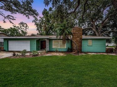 152 58TH AVENUE S, ST PETERSBURG, FL 33705