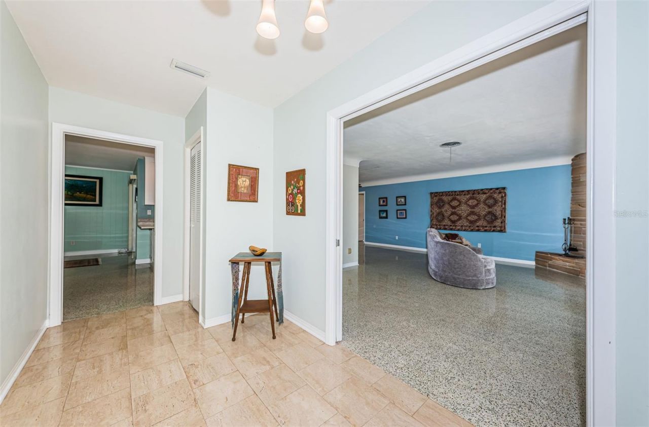 152 58th Avenue S, Saint Petersburg, FL 33705 Photo