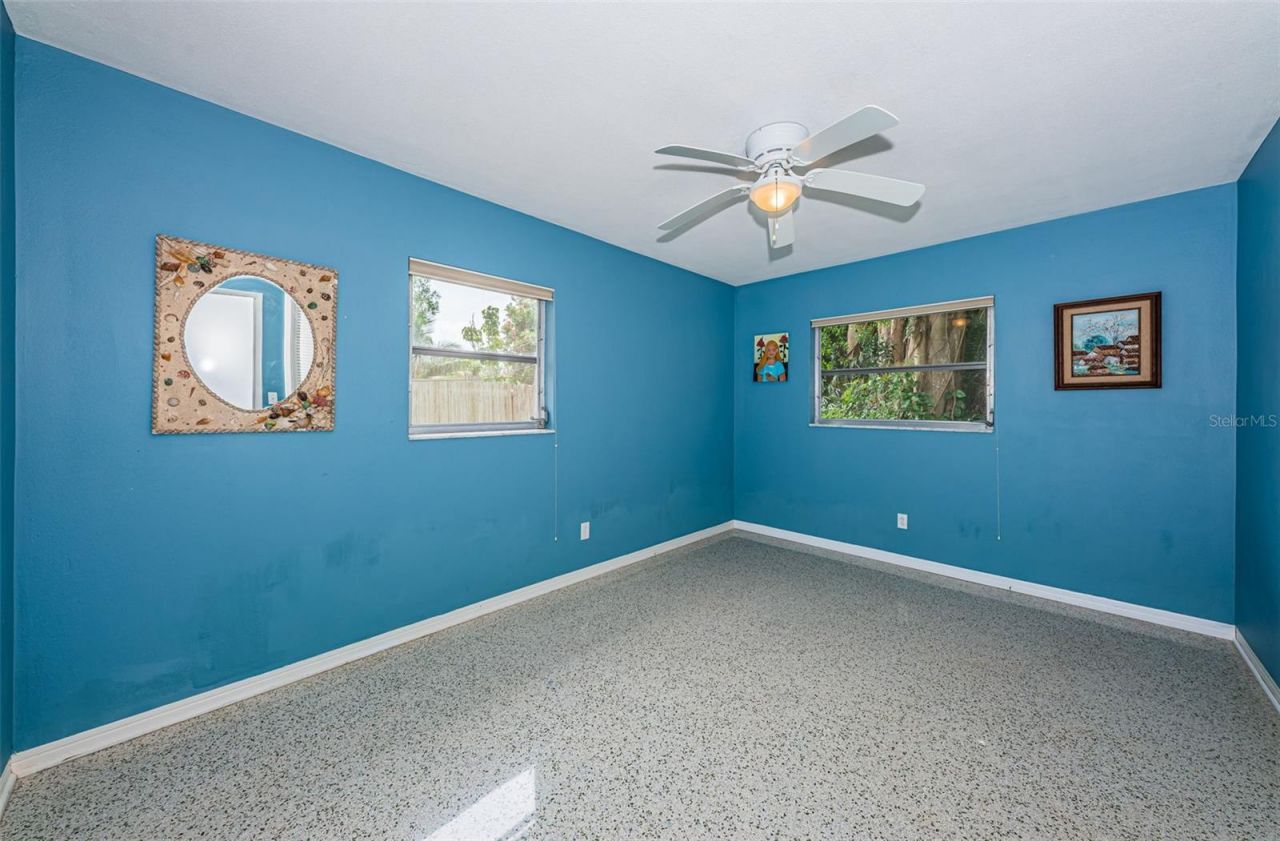 152 58th Avenue S, Saint Petersburg, FL 33705 Photo