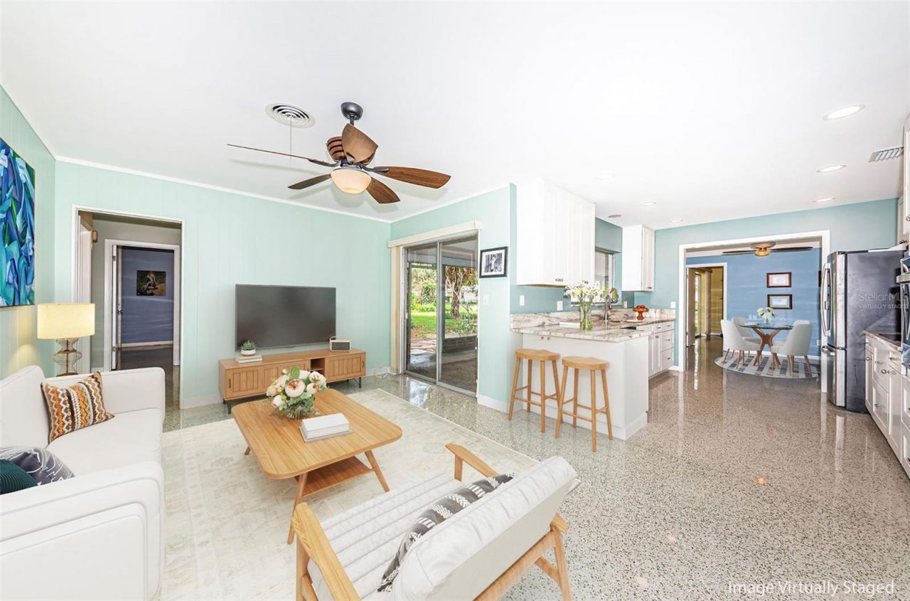 152 58th Avenue S, Saint Petersburg, FL 33705 Photo