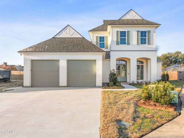 108 Little Hickory Court, Lafayette, LA 70508