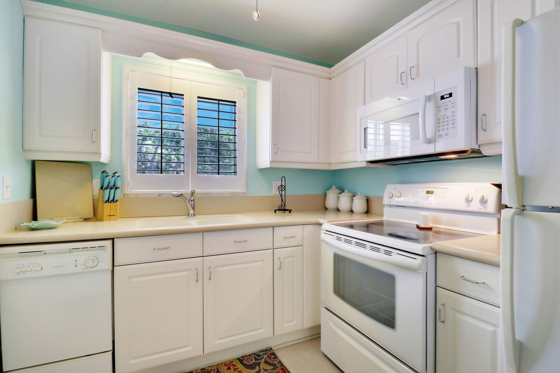 2 Westwood Avenue, Unit 207g, Tequesta, FL 33469 Photo