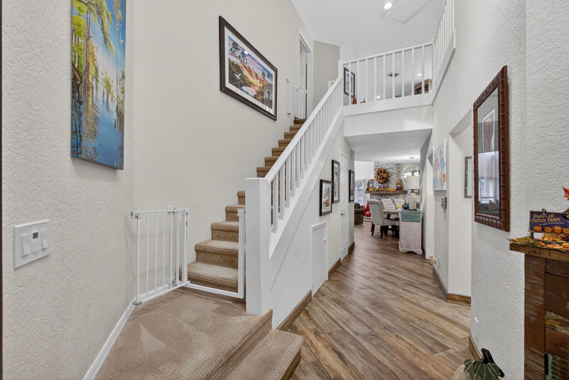 221 Canterbury Drive W, Palm Beach Gardens, FL 33418 Photo