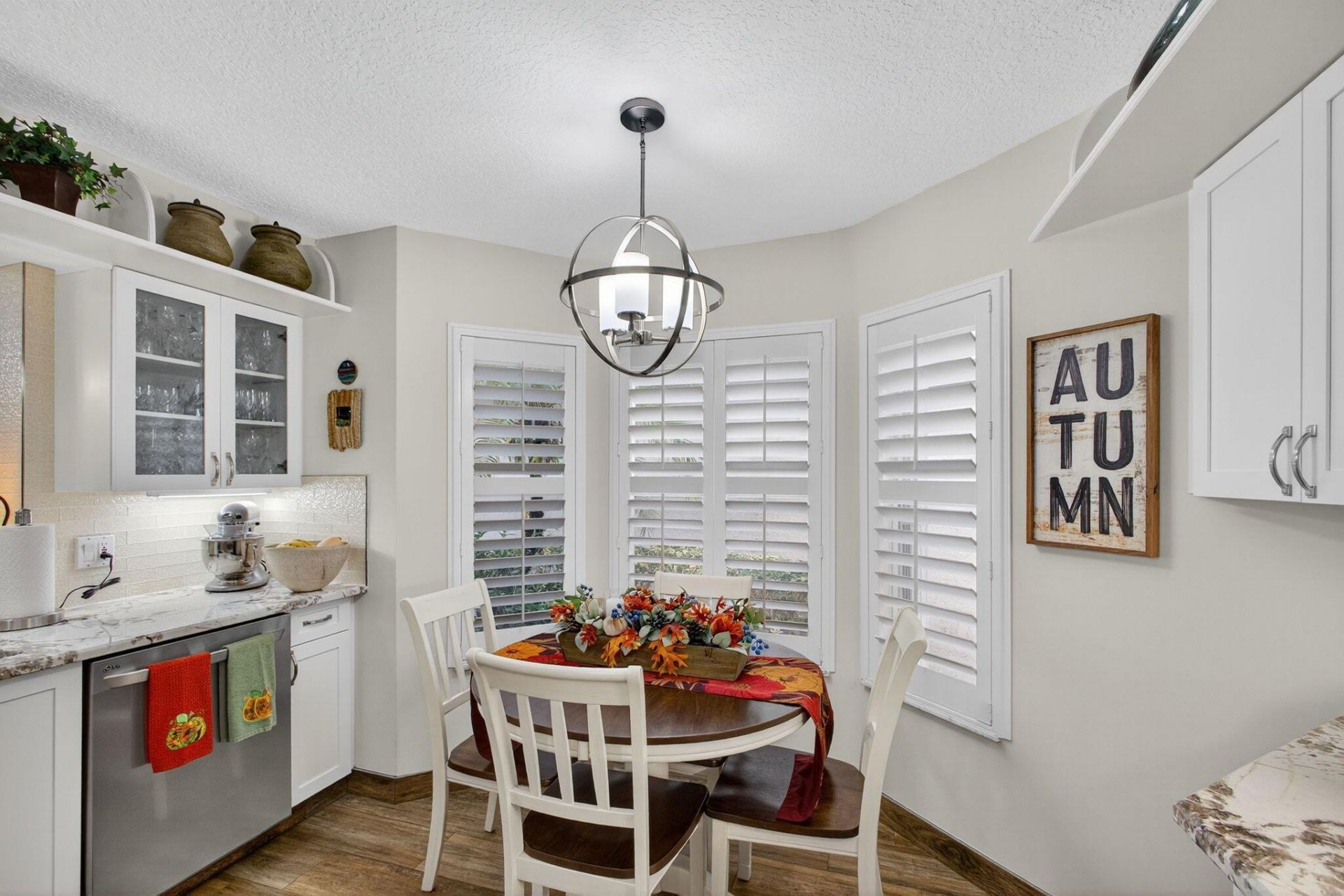 221 Canterbury Drive W, Palm Beach Gardens, FL 33418 Photo