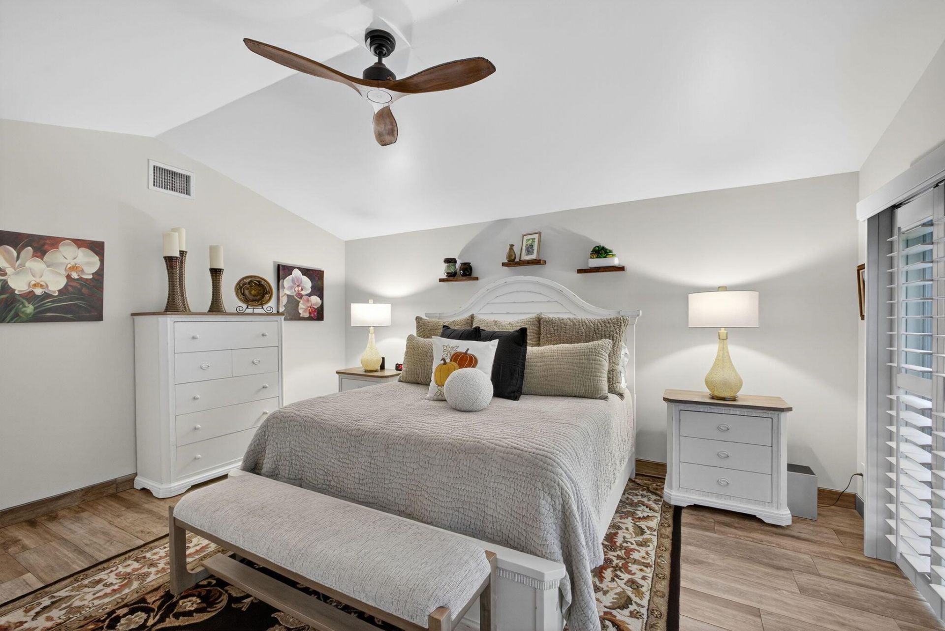 221 Canterbury Drive W, Palm Beach Gardens, FL 33418 Photo