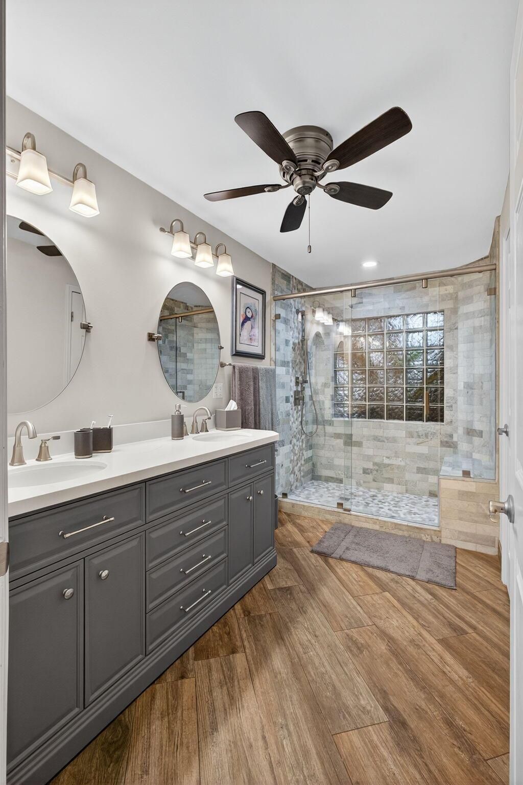 221 Canterbury Drive W, Palm Beach Gardens, FL 33418 Photo