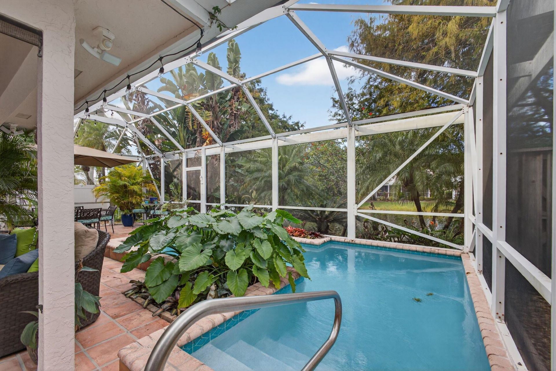 221 Canterbury Drive W, Palm Beach Gardens, FL 33418 Photo