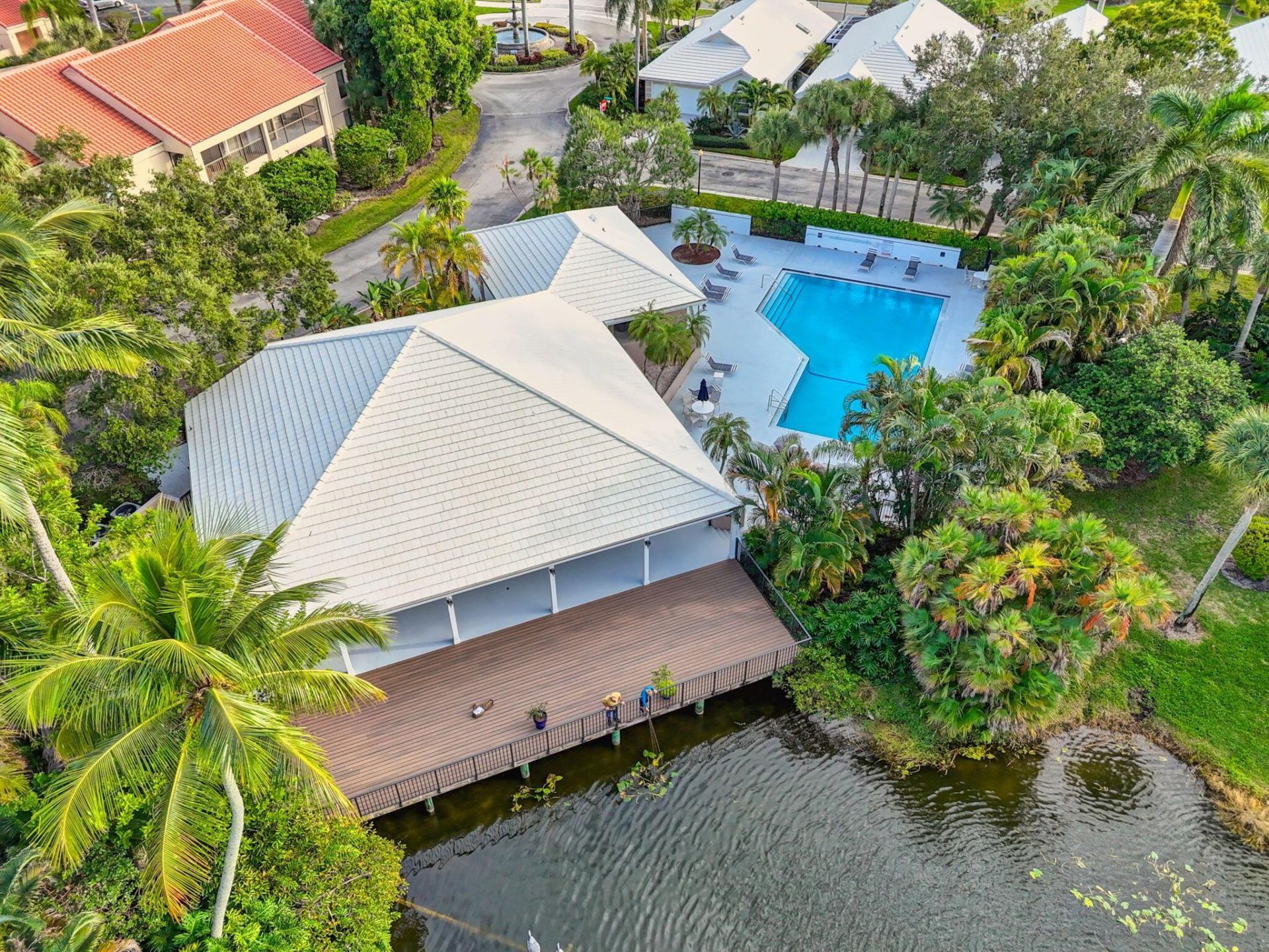 221 Canterbury Drive W, Palm Beach Gardens, FL 33418 Photo