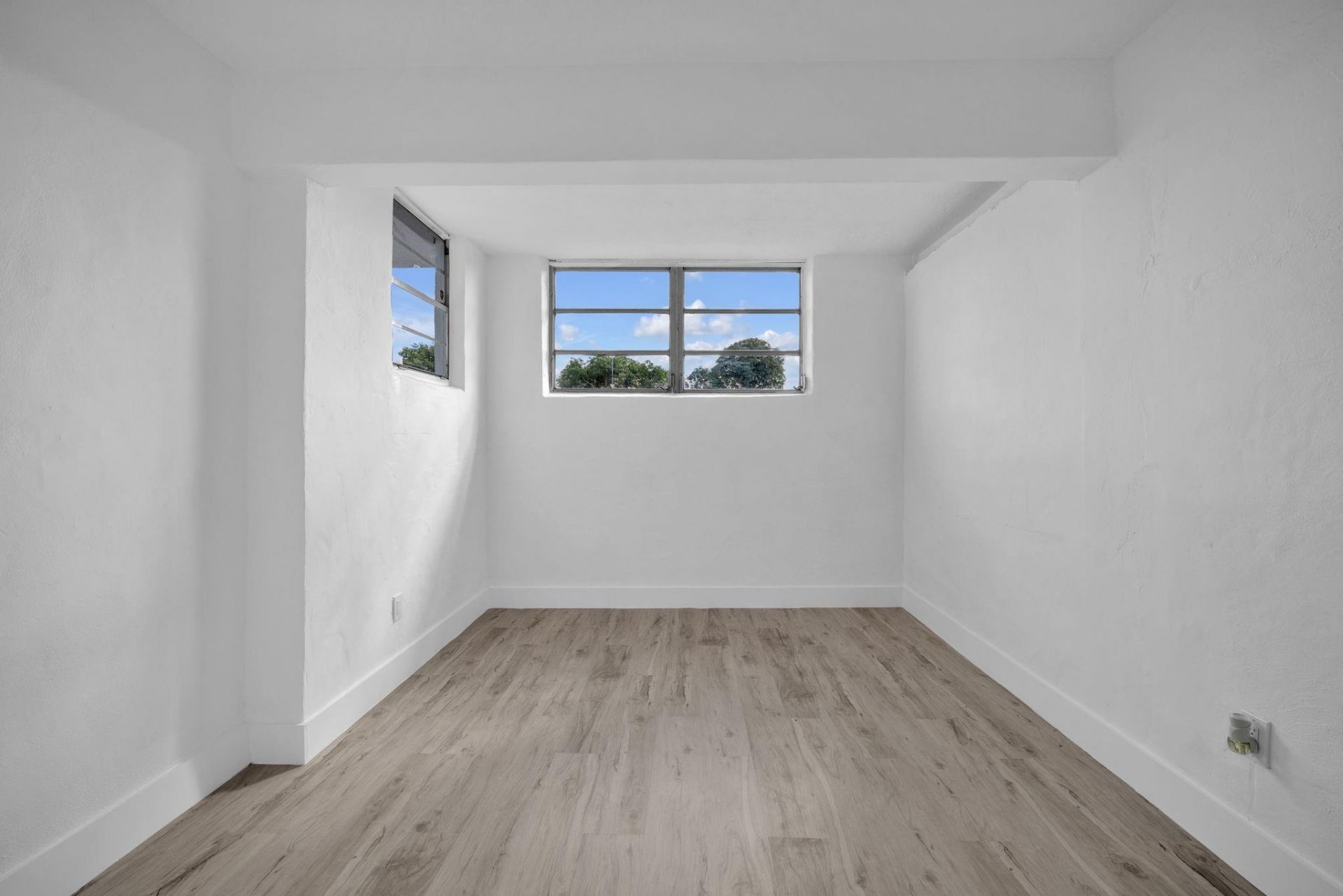 4911 NW 16th Street, Lauderhill, FL 33313 Photo