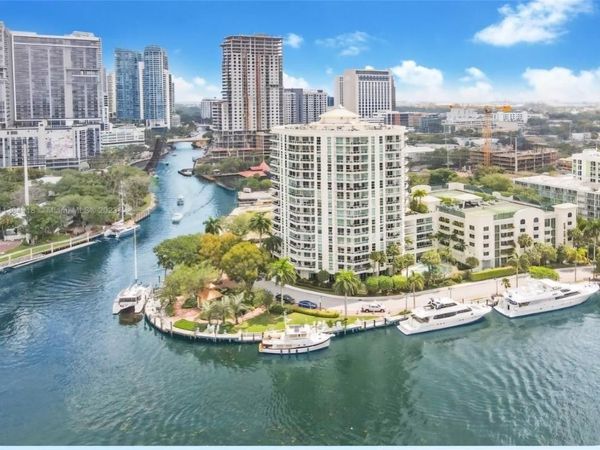 401 SW 4th Avenue, Unit 301, Fort Lauderdale, FL 33315