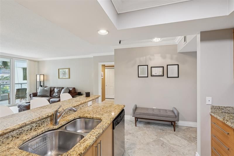 401 SW 4th Ave, Unit 301, Fort Lauderdale, FL 33315 Photo