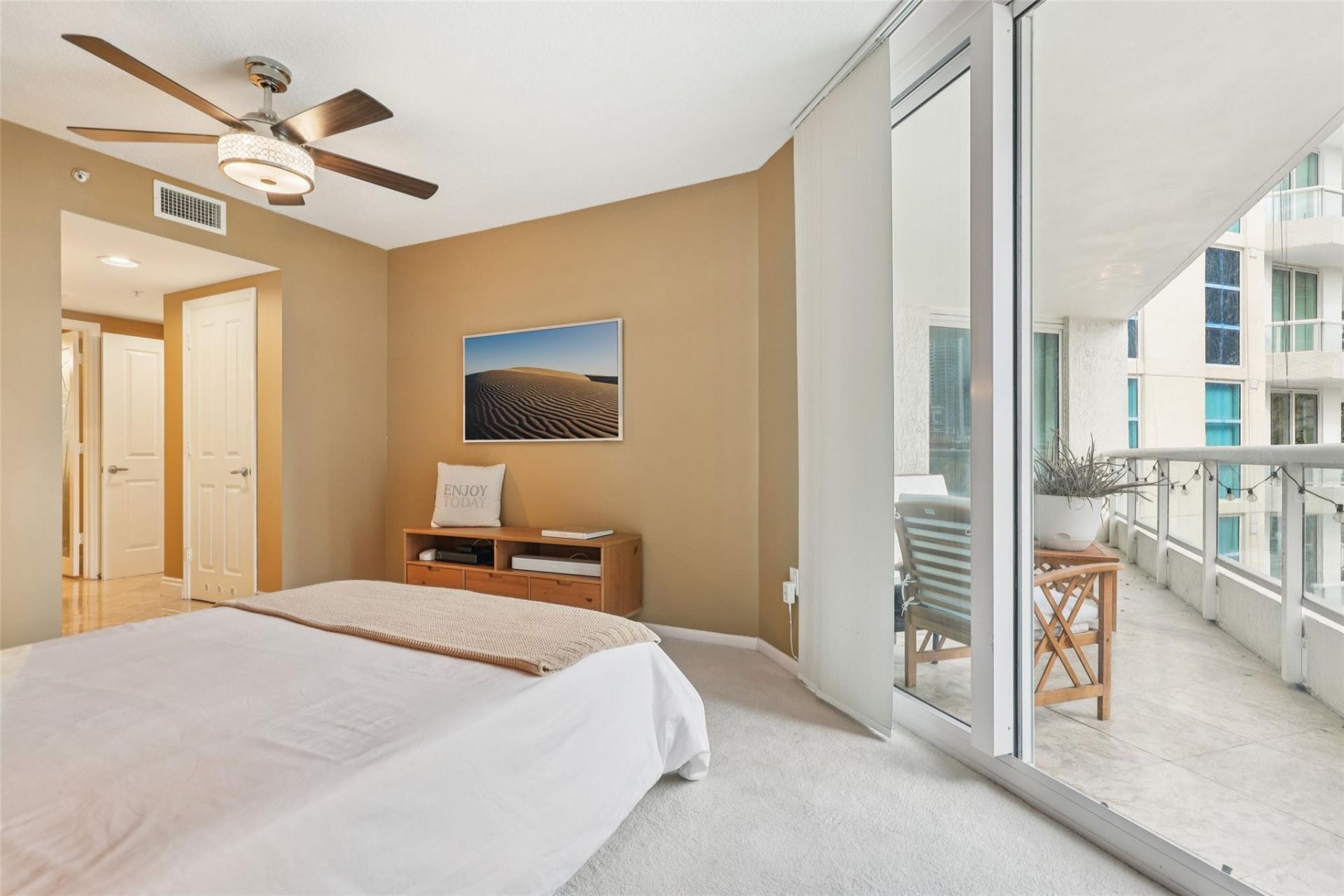 401 SW 4th Avenue, Unit 301, Fort Lauderdale, FL 33315 Photo