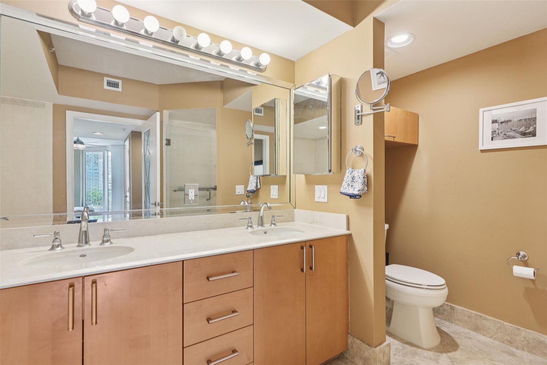 401 SW 4th Avenue, Unit 301, Fort Lauderdale, FL 33315 Photo