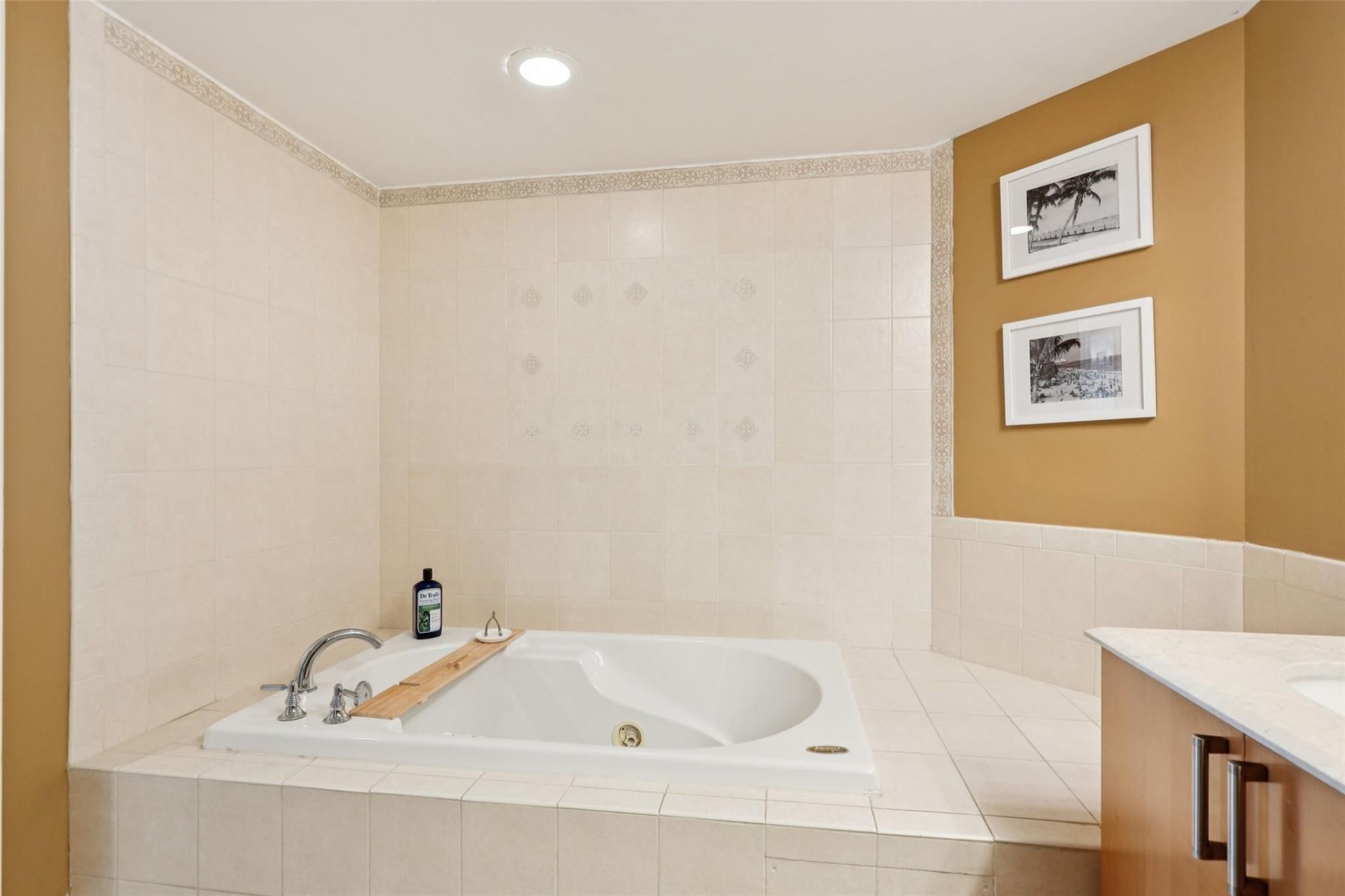 401 SW 4th Avenue, Unit 301, Fort Lauderdale, FL 33315 Photo