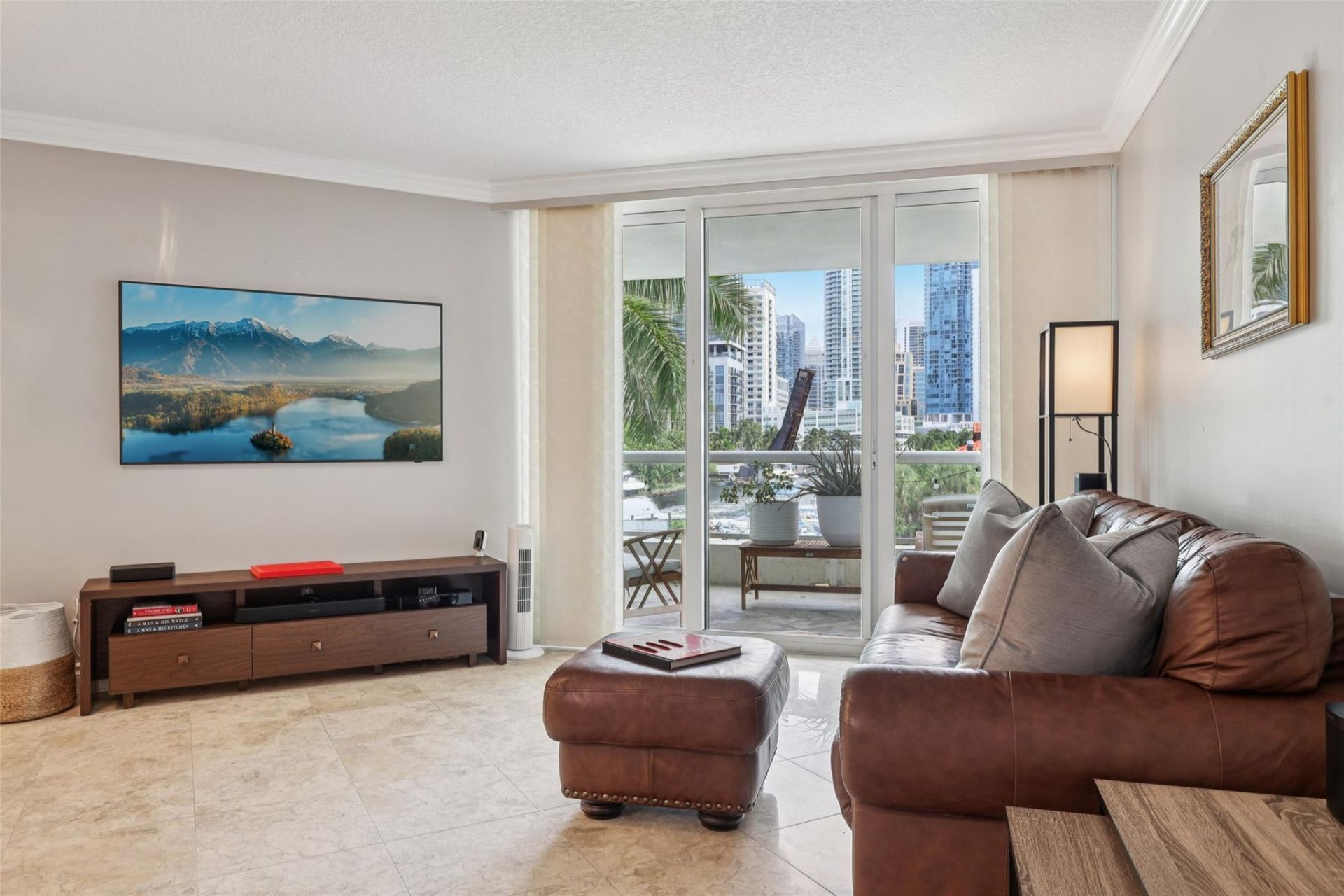 401 SW 4th Avenue, Unit 301, Fort Lauderdale, FL 33315 Photo