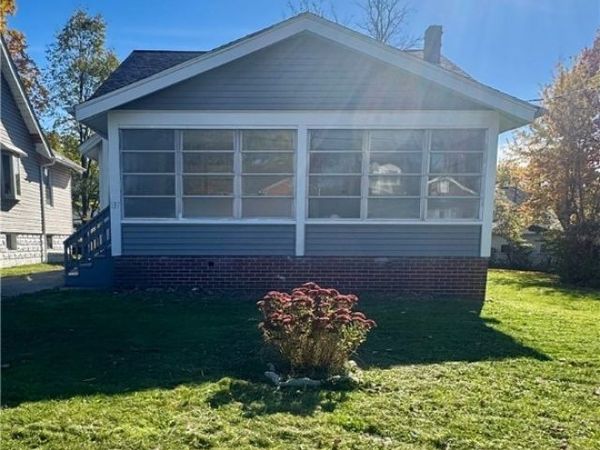 537 W Ravenwood Avenue, Youngstown, OH 44511
