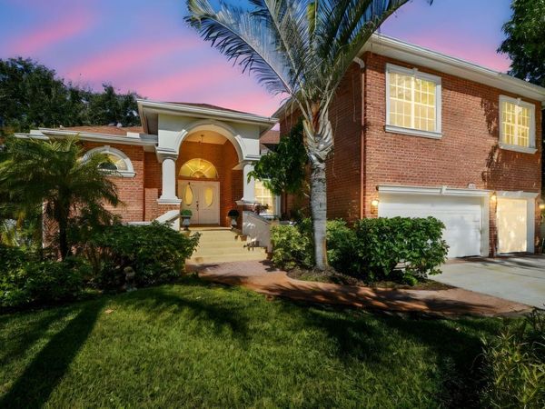 1218 CASTLE TERRACE, TARPON SPRINGS, FL 34689