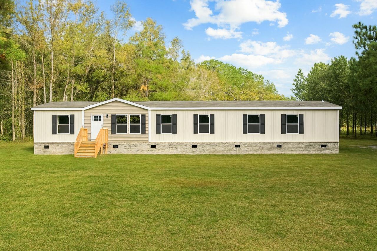 526 Limestone Road Photo 1