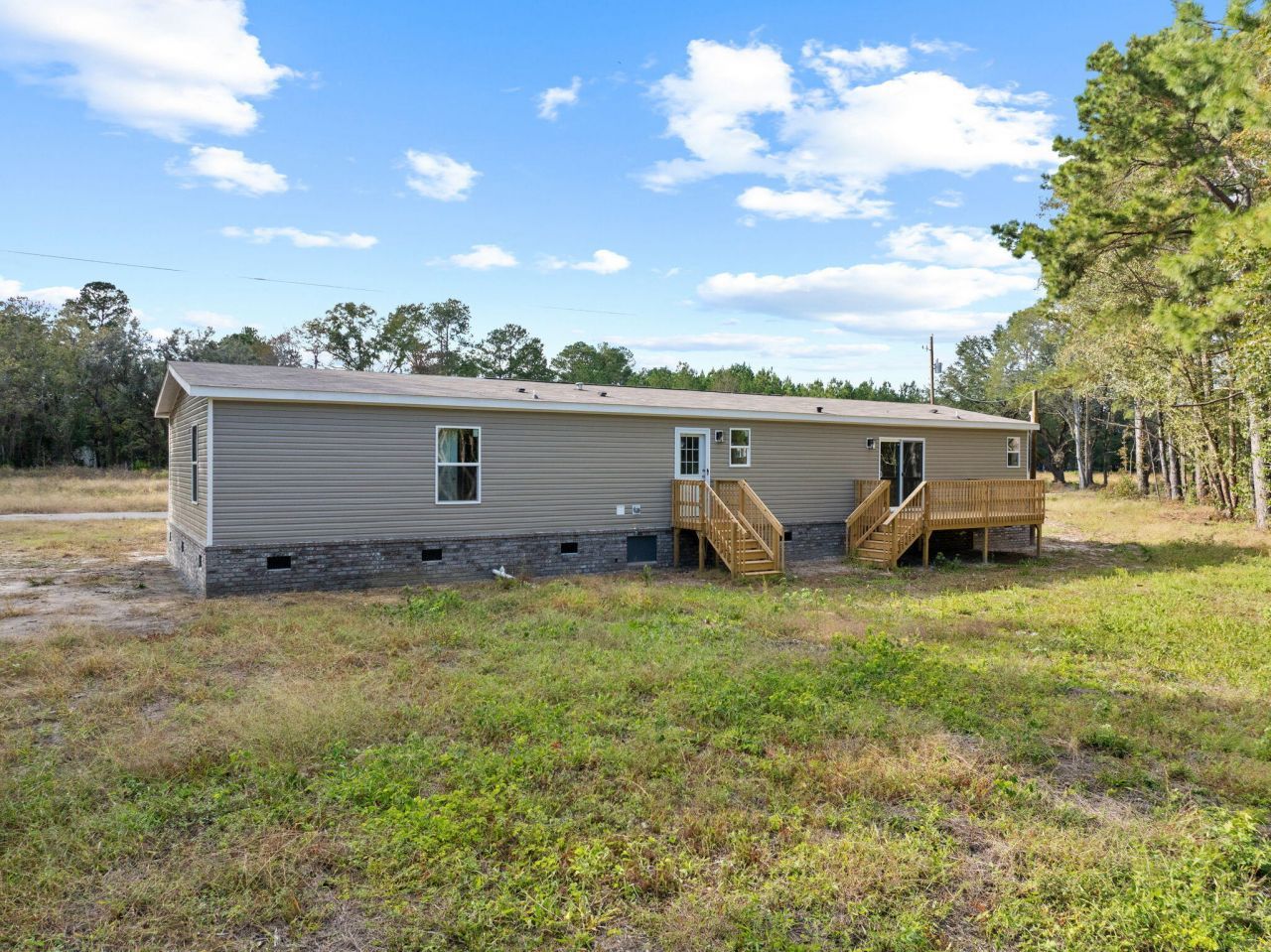 526 Limestone Road Photo 4