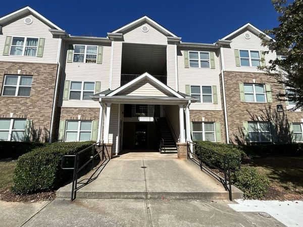 3203 Fairington Ridge Circle, Lithonia, GA 30038