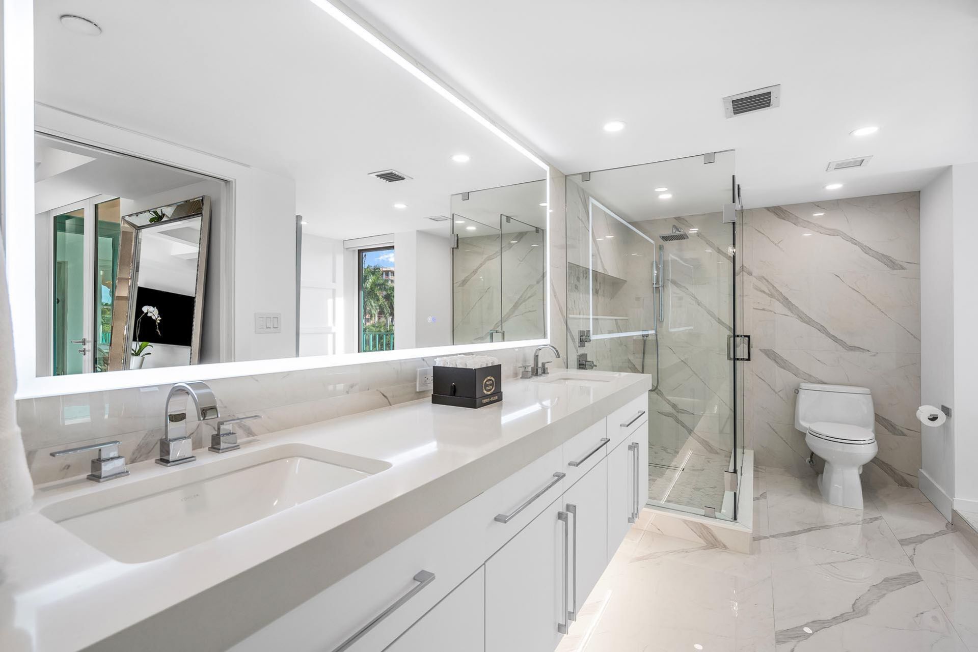 100 SE 5th Avenue, Unit 416, Boca Raton, FL 33432 Photo